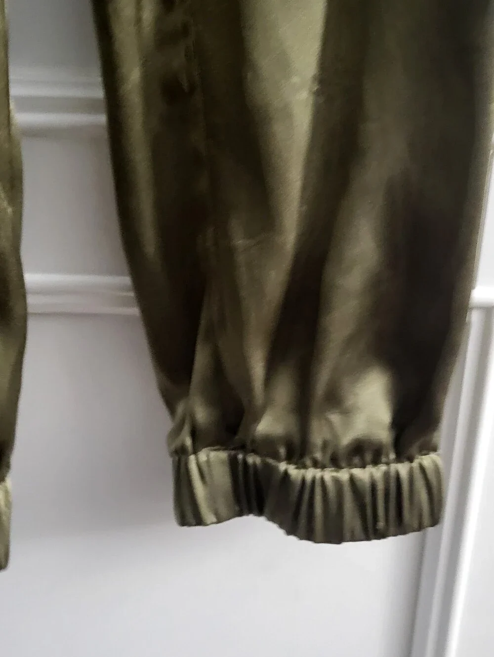 Joie Yolanda Women's Cargo Jogger Pants in Olive 100% Silk - L